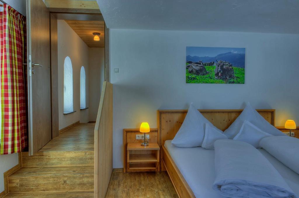 Ferien-Schloessle Michaela Apartman Riezlern Szoba fotó