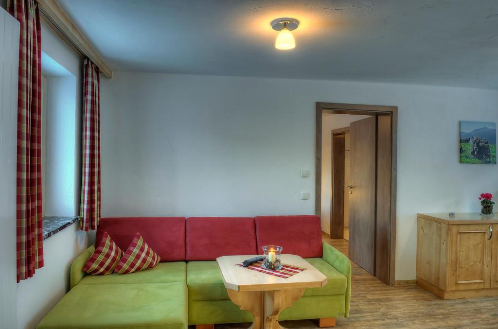 Ferien-Schloessle Michaela Apartman Riezlern Szoba fotó