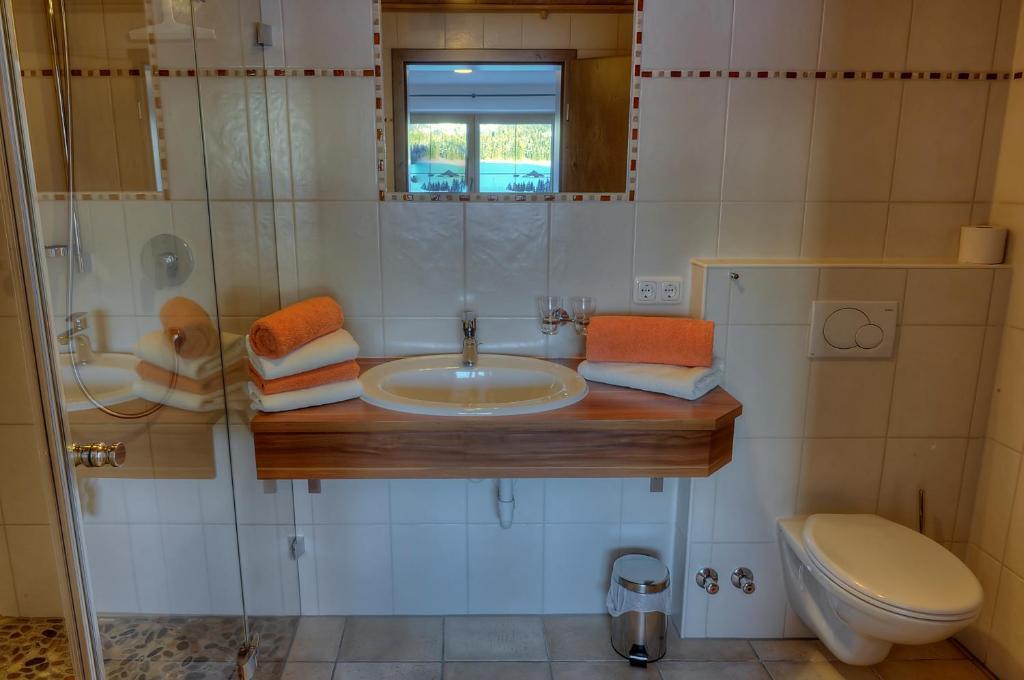 Ferien-Schloessle Michaela Apartman Riezlern Szoba fotó