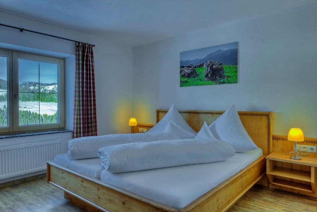 Ferien-Schloessle Michaela Apartman Riezlern Szoba fotó