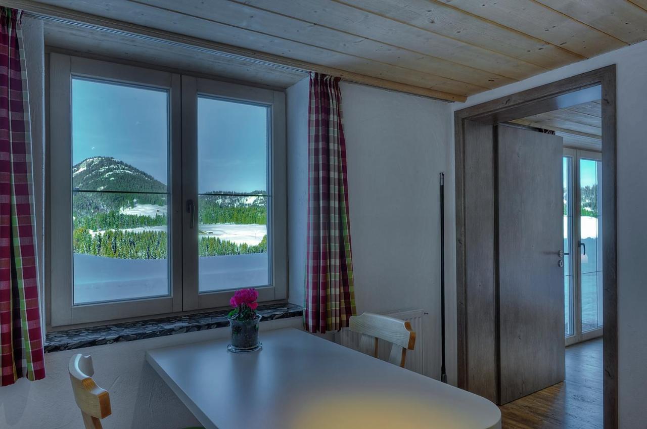 Ferien-Schloessle Michaela Apartman Riezlern Szoba fotó